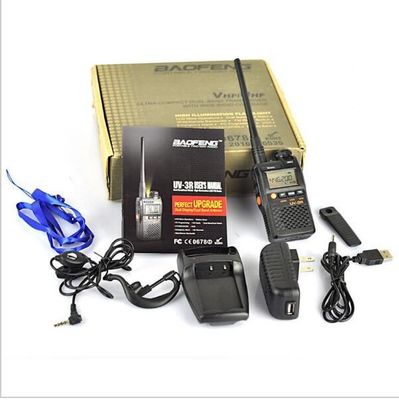 ウォーキー・トッキー UV-3R ロングレンジ ダブルバンド UHF VHF ハンディ・ツー・ウェイ・ラジオ