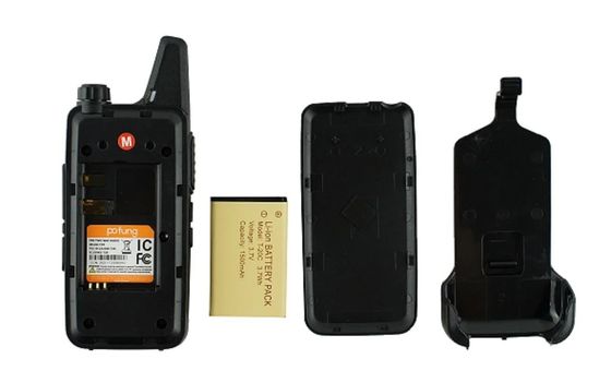 2W VHF ウォーキー・トッキーと6方向充電器で 遠距離通信が容易になりました
