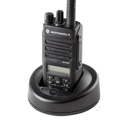 Xir P6620 UHF VHF ハンドヘルド ウォーキー・トーク 防水レベル IPX5 60* 40* 117mm