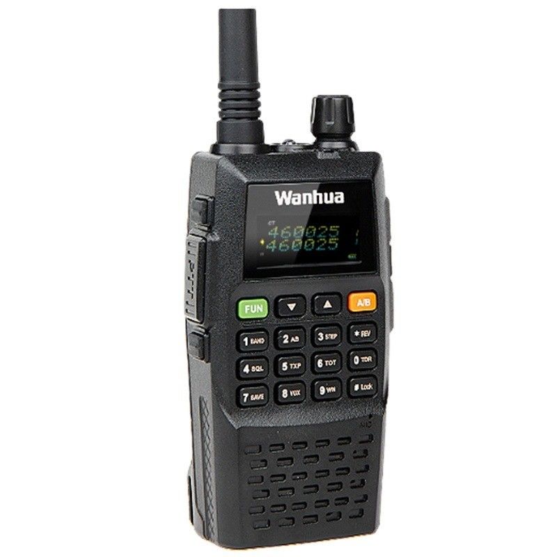 Xirp8260 UHF/VHF ハンドヘルド ウォークトーク デジタル ラジオ OEM/ODM 用で適し -30 60°C