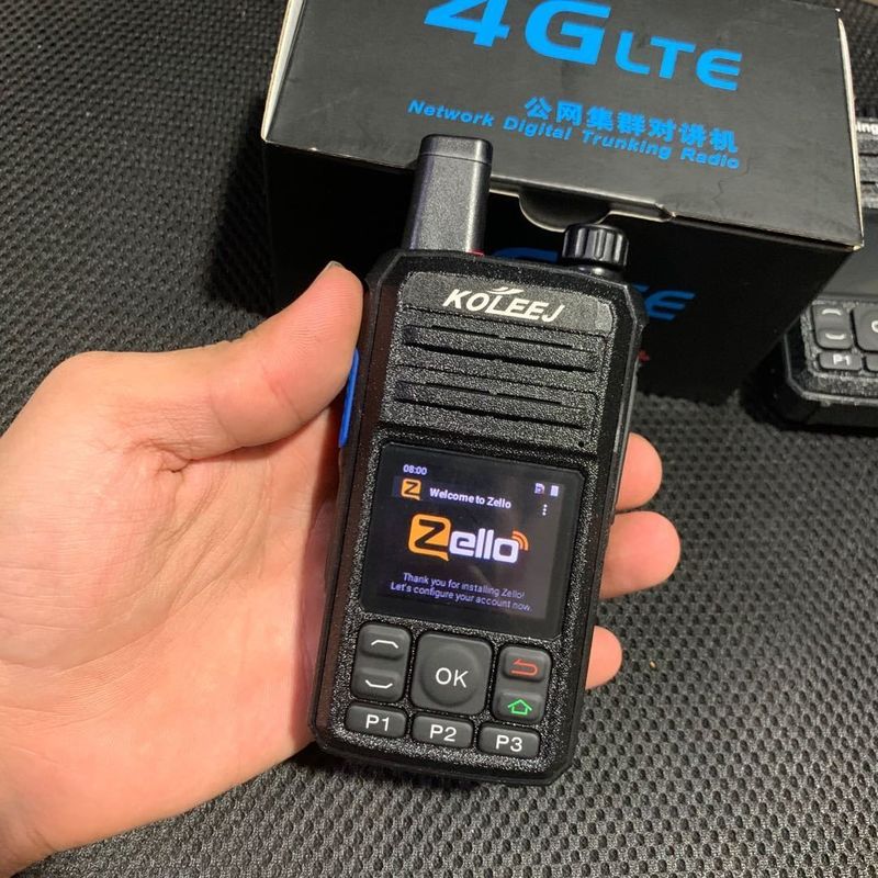 GPS WCDMA SIM カード WiFi Bluetooth と Zello ワイヤレス